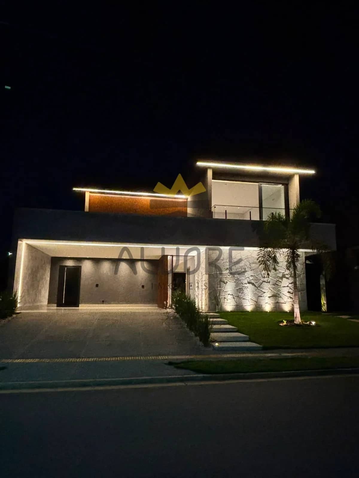 Sobrado Alto Padrão à Venda – Jardins Capri | Senador Canedo
