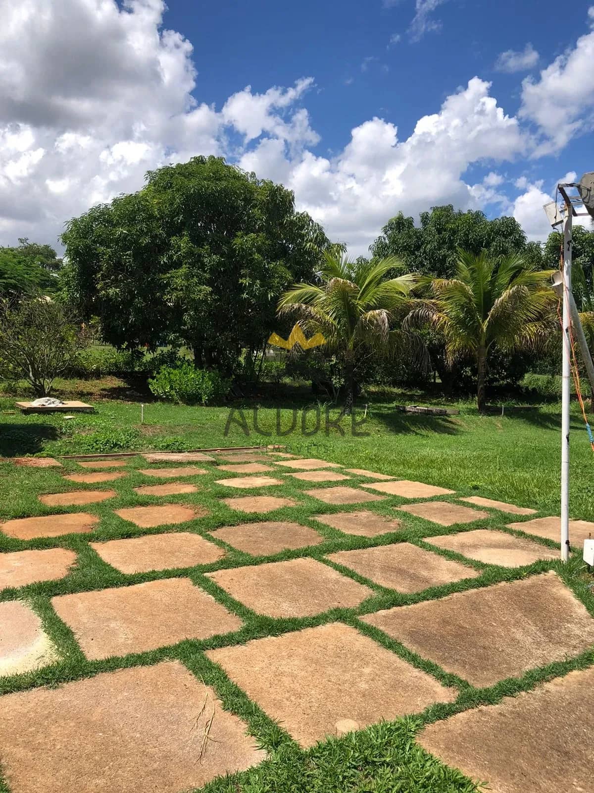 Lote a venda - Condomínio Terra do Boi II