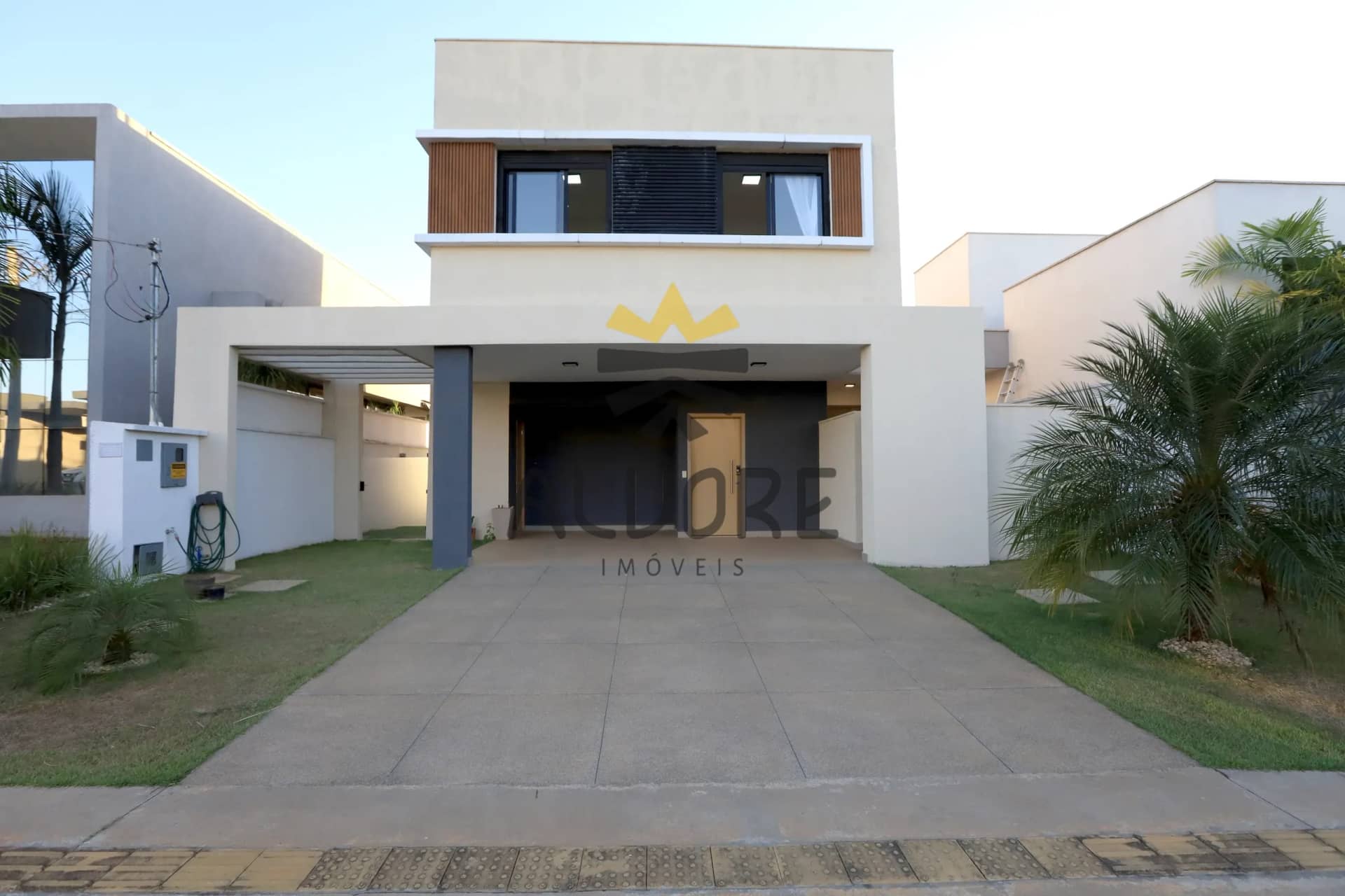 Sobrado à Venda - Jardins Bolonha